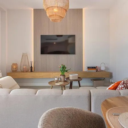 Modern In With Pool & Parking Estepona