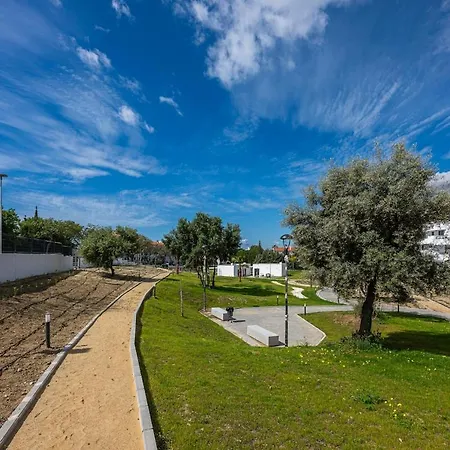 Modern In With Pool & Parking * Estepona